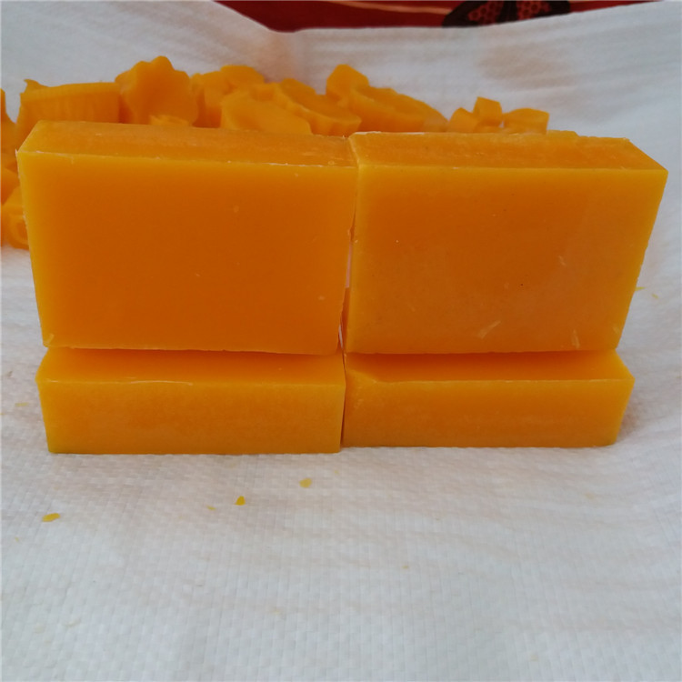 The Manufacturer Supplies Small Pieces of Beeswax Wax Blocks, about 50 Grams of Over-The-Line Wax, Diamond-Cut Wax, Cross-Stitch Wax, Jewelry Wax, Leather Wax