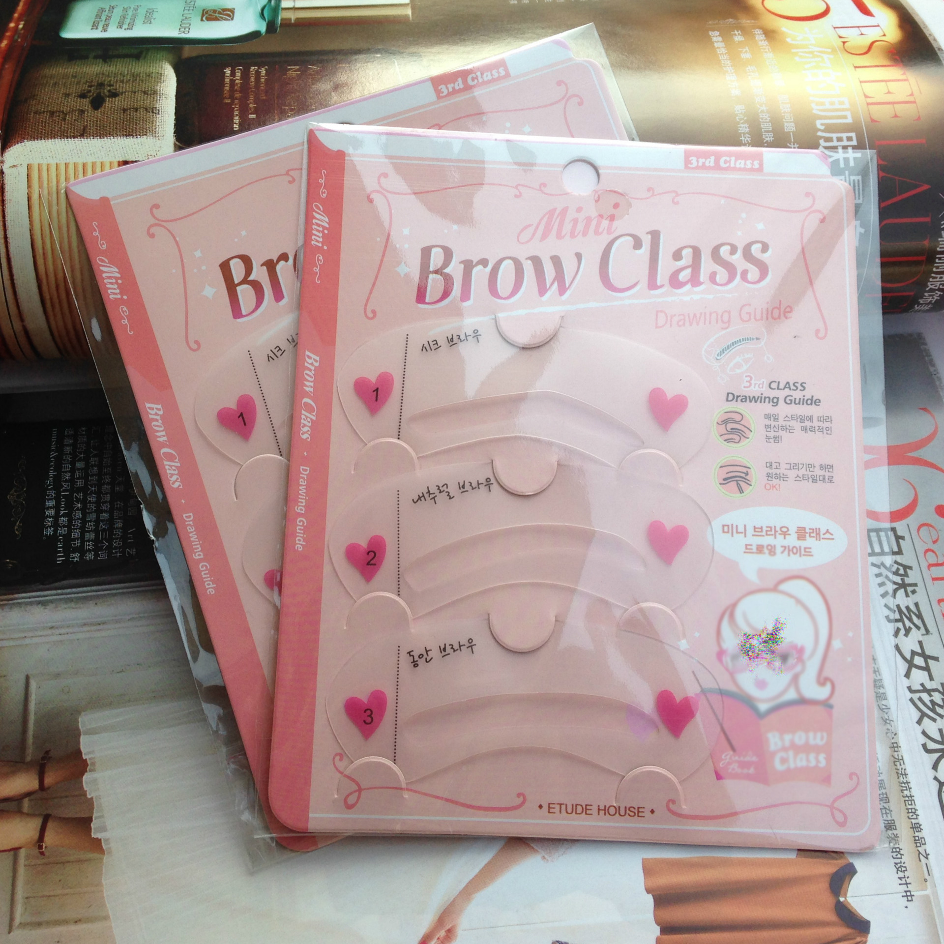 South Korea eyebrow card wholesale waterproof eyebrow stickers thrush auxiliary tool thrush card can be fixed LOGO