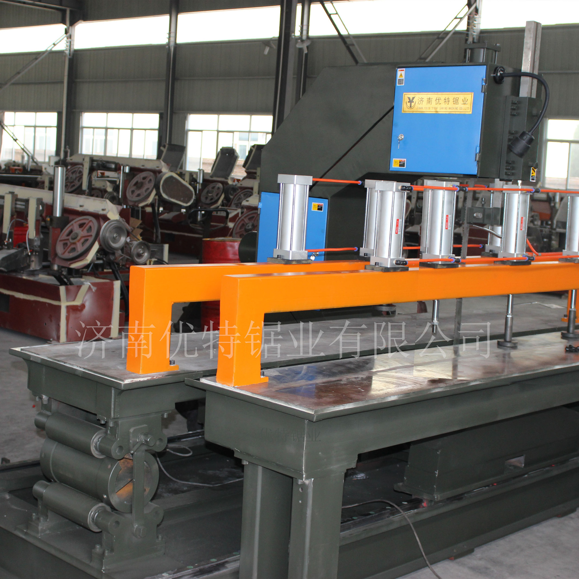 Vertical Sawing Machine for Cutting Steel Plates, Metal Sawing Machine for Aluminum Plates, Graphite Band Sawing Machine for Cutting Castings and Risers, Vertical Band Saw Machine