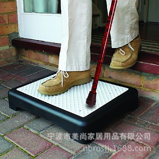 Anti-slip outdoor step ladder auxiliary half-step ladder for the elderly can be stacked plastic outdoor half-step ladder
