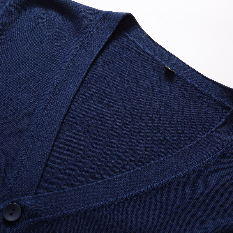 Men's Spring and Autumn New Solid Color Knitted Cardigan Men's V-Neck Button Sweater Men's Coat Cross-border Business Men's Sweater
