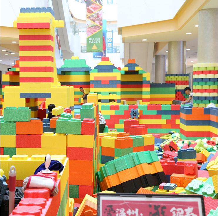 Прямые продажи в помещении изысканные лего маленькие строительные блоки ЭПП квадратные кирпичи круглые кирпичи большие строительные блоки фабричные продажи шарикового бассейна