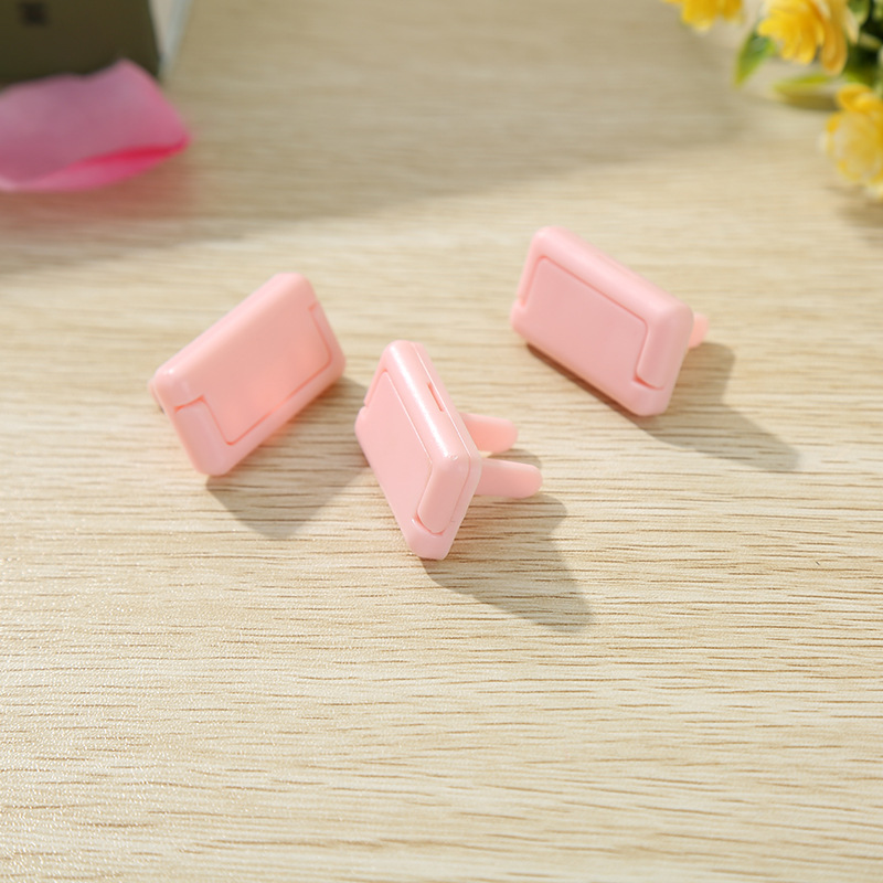 Anti-electric shock protection socket cover anti-baby anti-power contact children's protective cover baby pull ring protective cover round