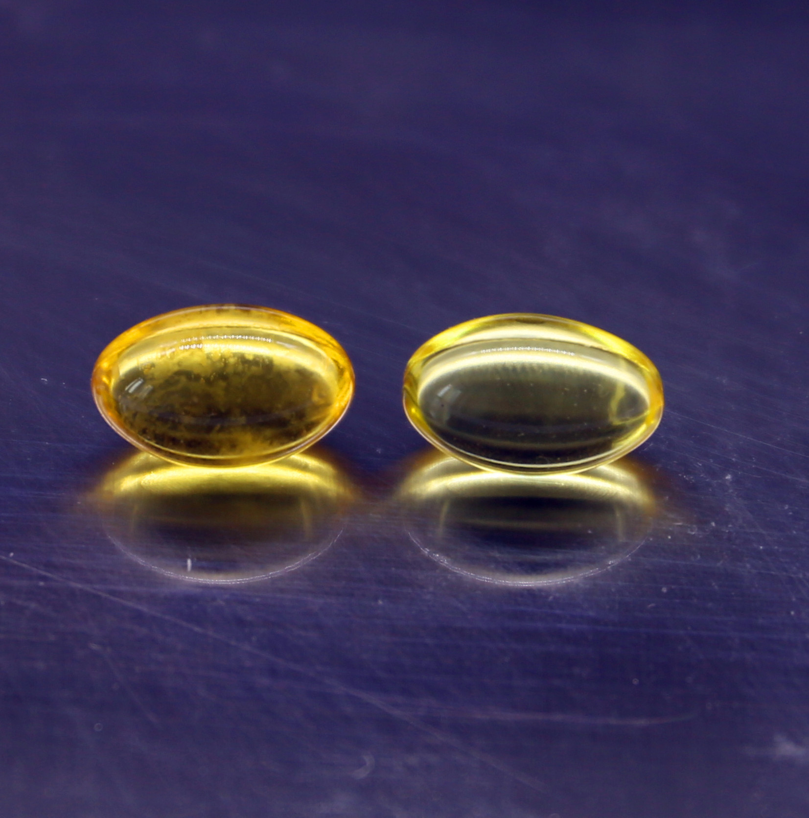 Ganoderma lucidum spore oil 0.5g tricoid ≥ 25% Dabie Mountain basswood chizhi spore powder extraction factory wholesale