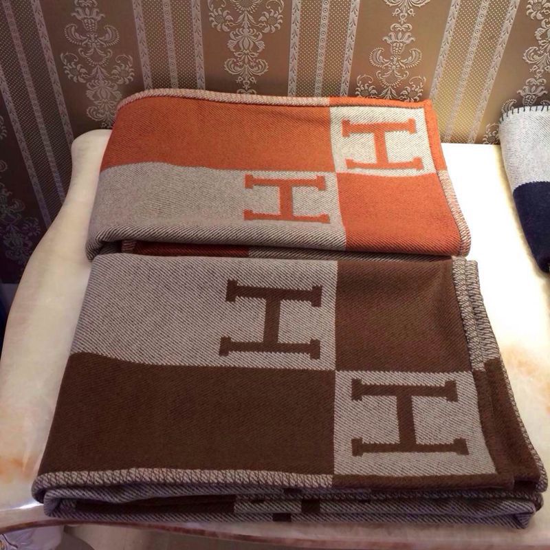 Gift Woven Striped H Shawl Small Times Palace Ming Gu Li Same Flying Blanket Aircraft Blanket Thick Wool Blanket