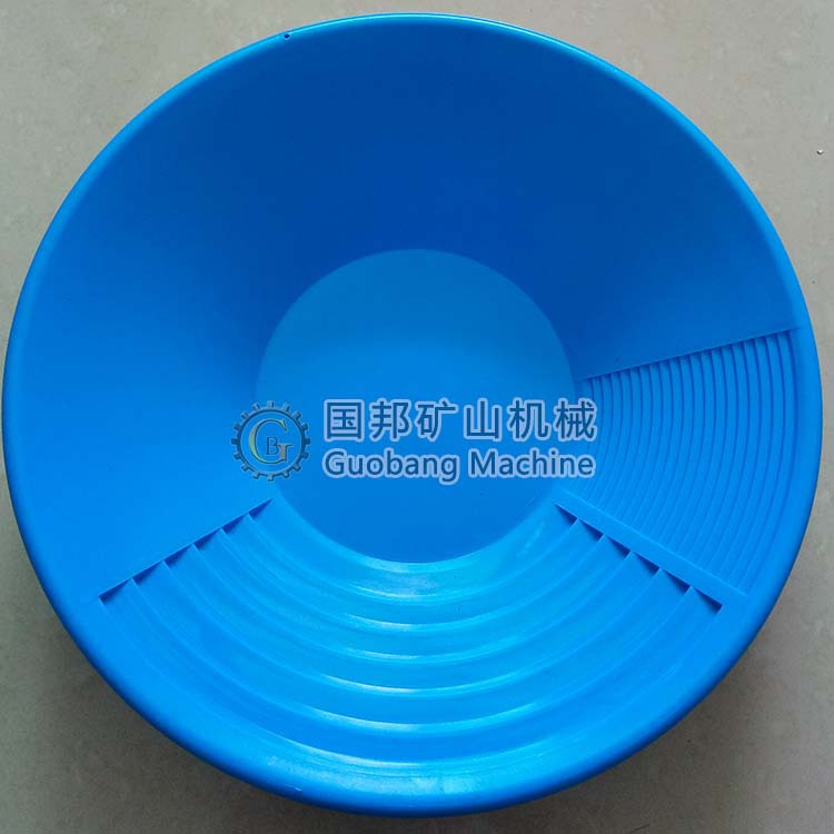 Small Gold Panning Equipment Portable Handmade Gold Panning Basin Gravity Ore Washing Basin River Sand Sea Sand Gold Washing Tool Gold Sand Tray