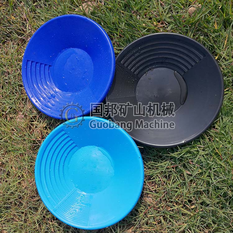 Small Gold Panning Equipment Portable Handmade Gold Panning Basin Gravity Ore Washing Basin River Sand Sea Sand Gold Washing Tool Gold Sand Tray