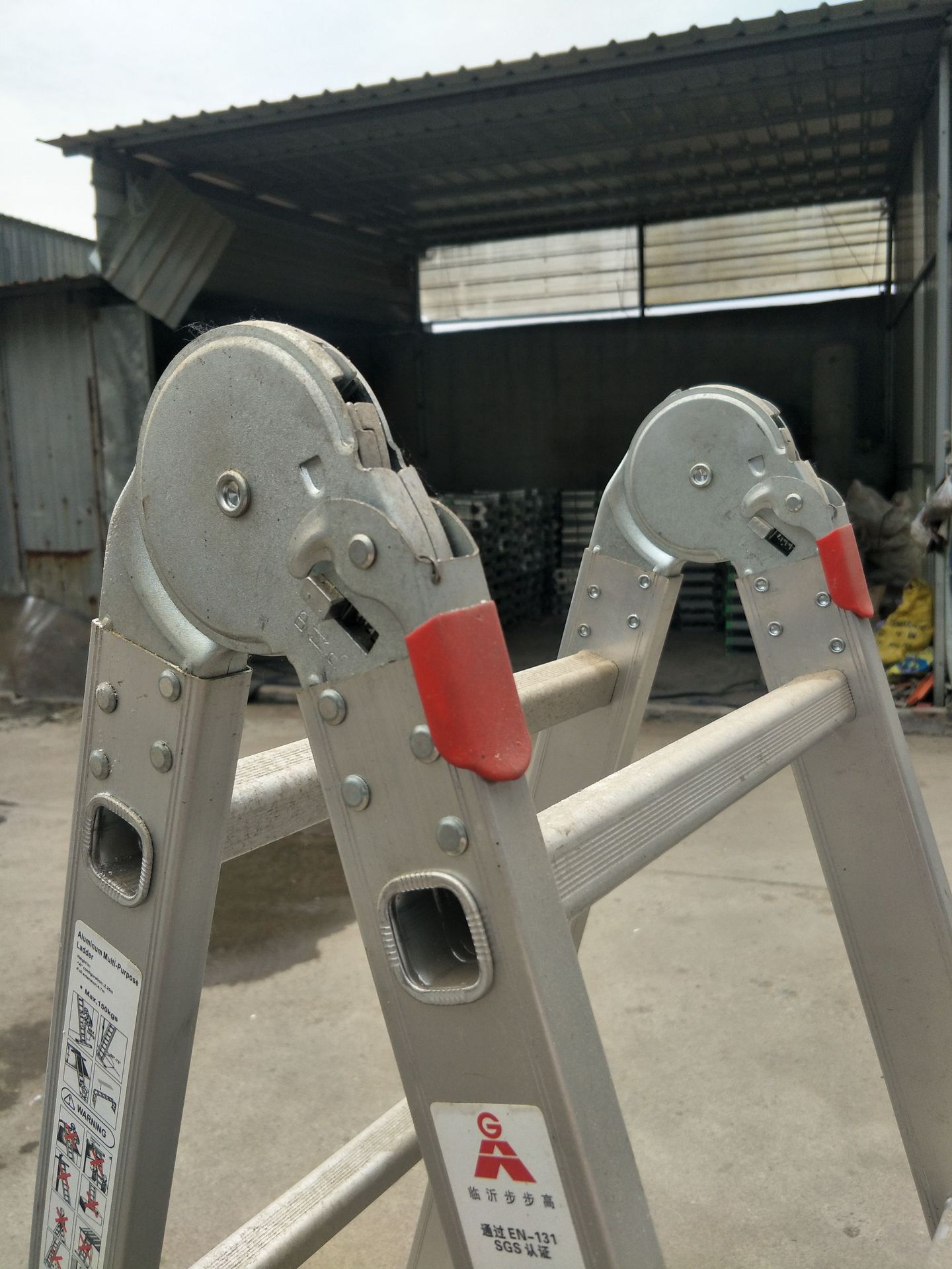 Non-rivet Joint Ladder Herringbone Ladder Household Ladder Multifunctional Folding Ladder Aluminum Alloy Ladder