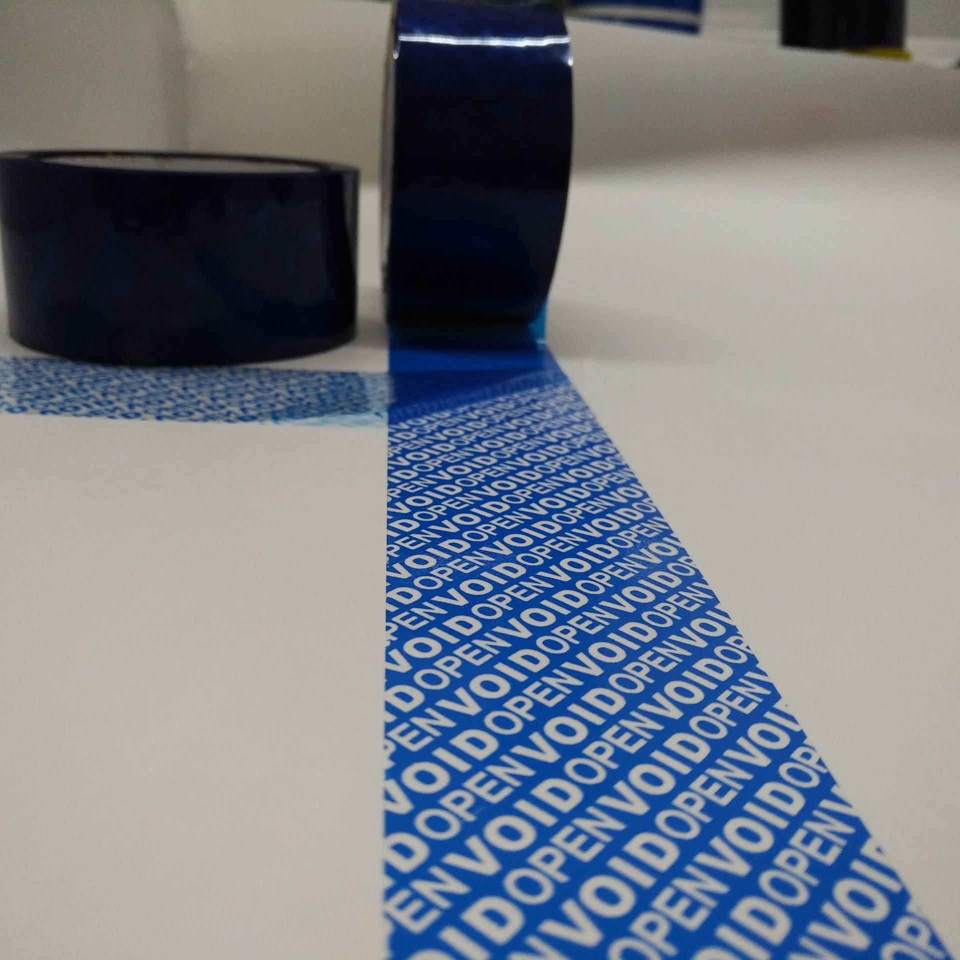 Anti-counterfeiting tape sealing box special anti-opening VOID opening left word can do special edition factory direct anti-counterfeiting