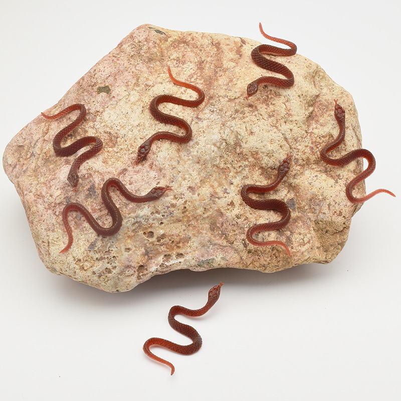 Simulation insect model centipede April Fool's Day trick toy fake cockroach scorpion gecko fly small strong centipede wholesale