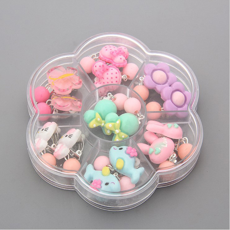 Hot Girls Cartoon Children's Boxed Ear Clips No Ear Holes Princess Student Cute Ear Studs Earrings Anti-Pain Earrings