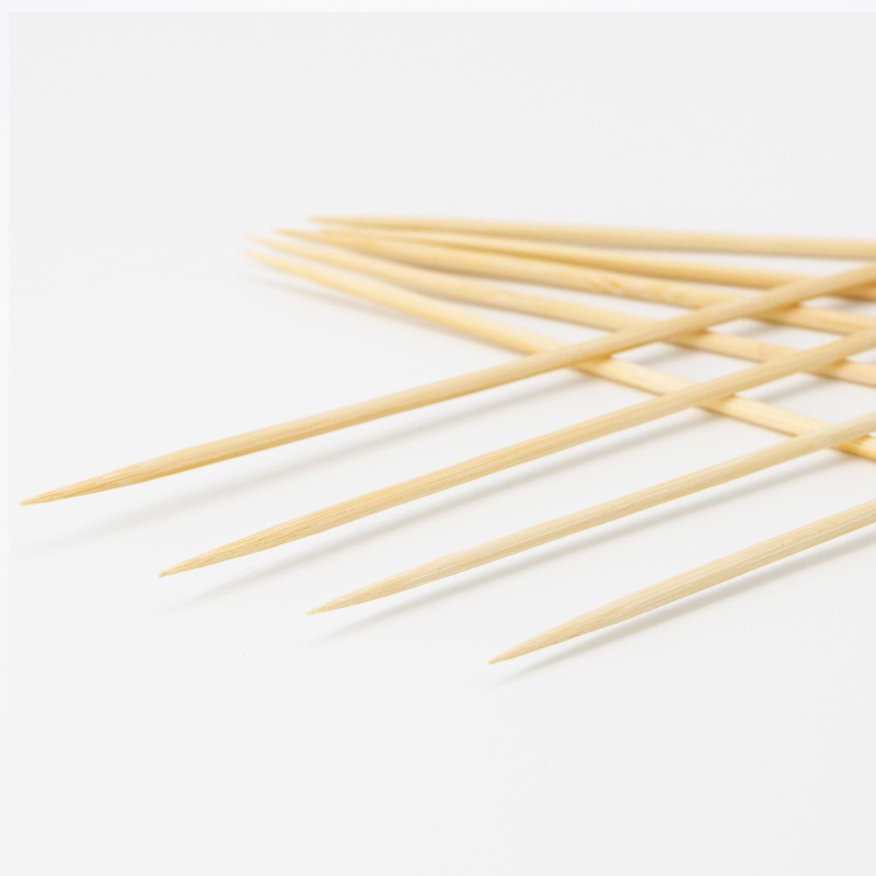 Manufacturer's Disposable Bamboo Skewers, Barbecue Skewers, Fruit Skewers, Grilled Sausages, Mutton Skewers, Candied Haws Skewers, Carbonized Bamboo Sticks with Engraving