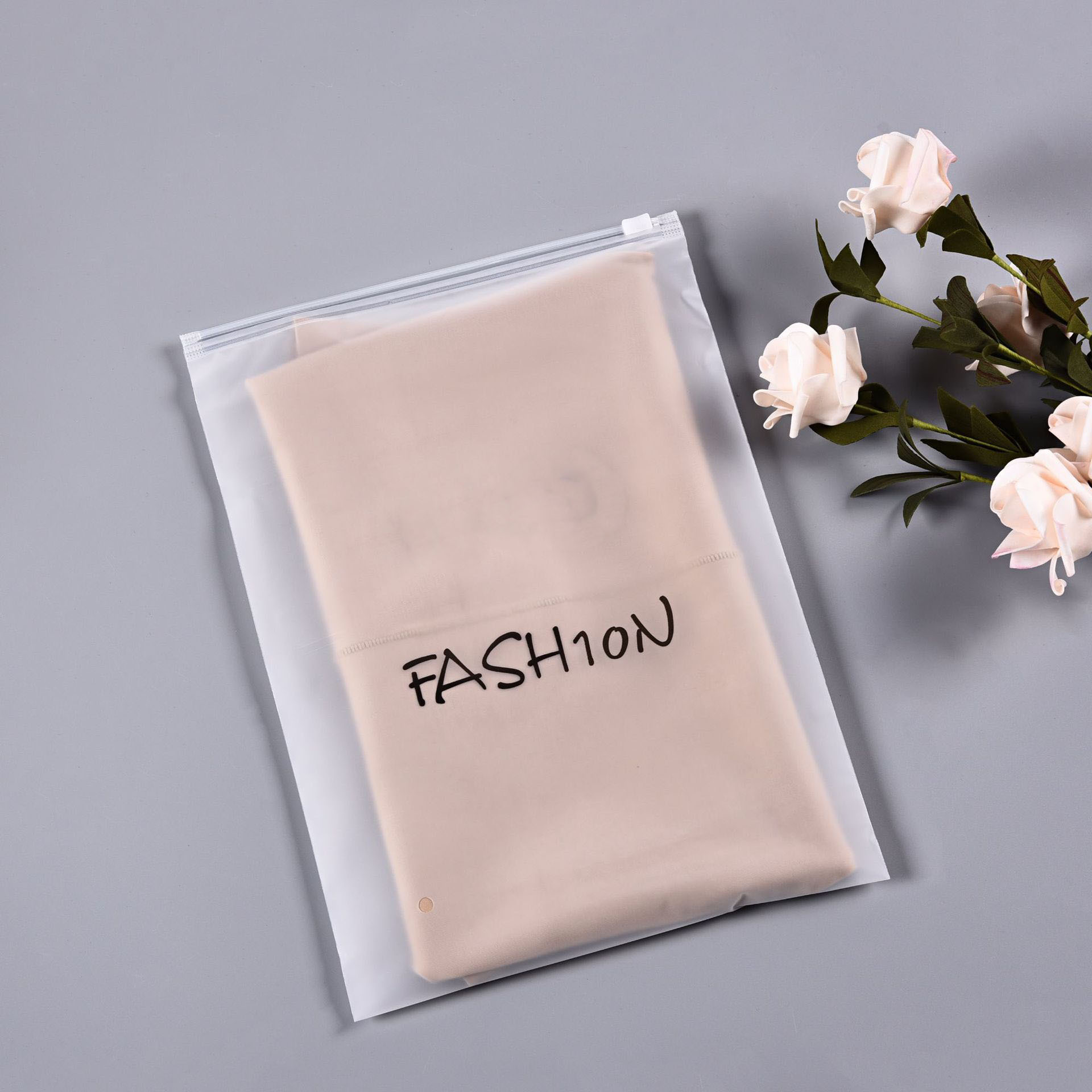 New silk stockings packaging bag leggings underwear socks PE frosted ziplock bag trend zipper file bag wholesale