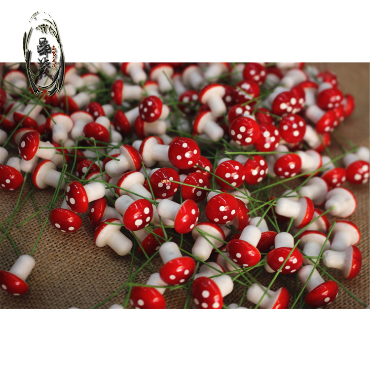 2.0cm simulation mushroom Red Moss micro landscape small ornaments resin foam diy Succulent Botanical gardening ornaments