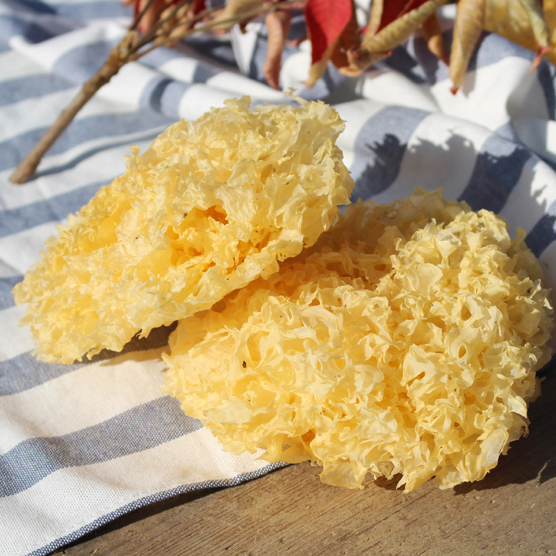 Crown ear single large white fungus independent packaging white fungus independent packaging dry snow ear non-ugly ear can be processed