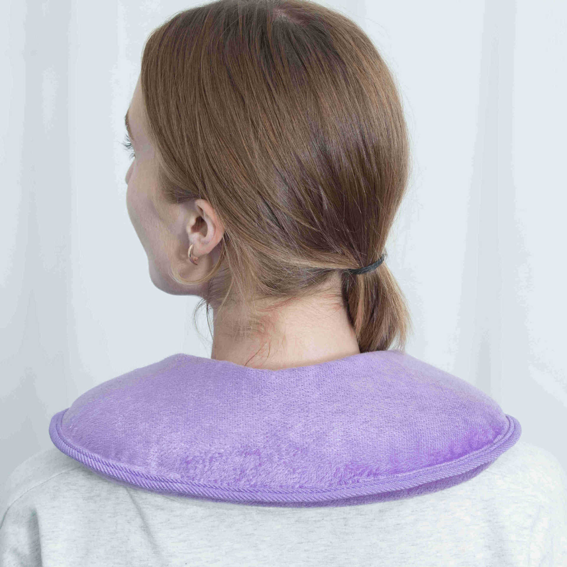 New neck protection rechargeable hot water bag explosion-proof cervical warmer hand warmer U-shaped hot compress shoulder neck shoulder neck neck