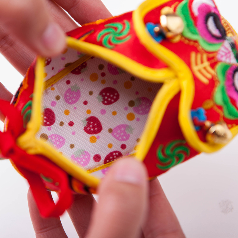 Tiger Head Shoes Baby One Hundred Days Old Soft Bottom Shoes Baby Tiger Head Cloth Shoes Handmade Cotton Embroidered Shoes HTX003