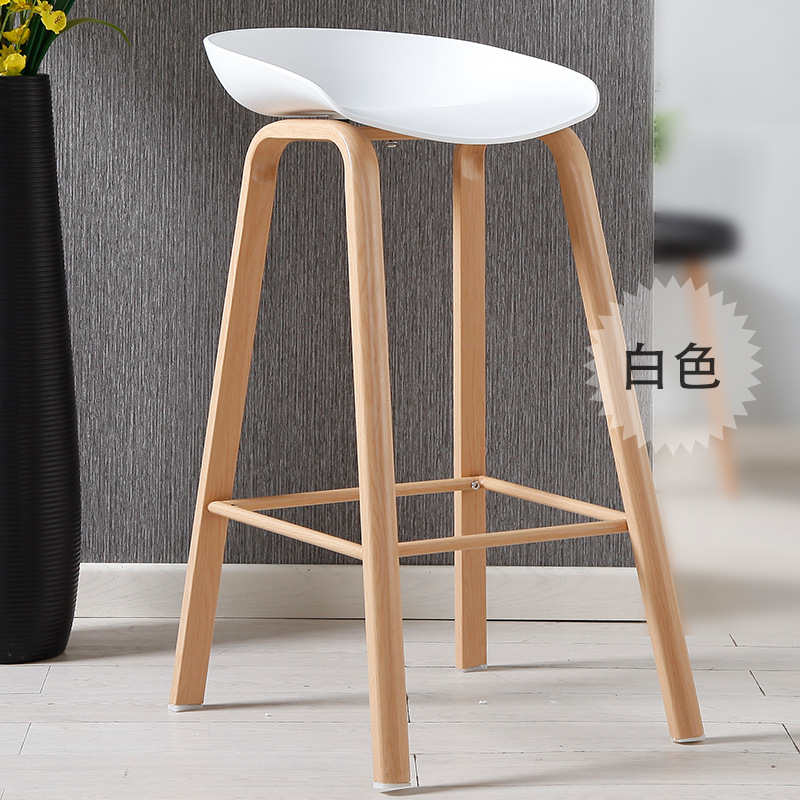 Nordic Heat Transfer Iron Art Bar Chair with Wood Grain, Creative, Simple and Stylish, High Chair with Wooden Legs for Reception Desk, Dining Room, and Meeting