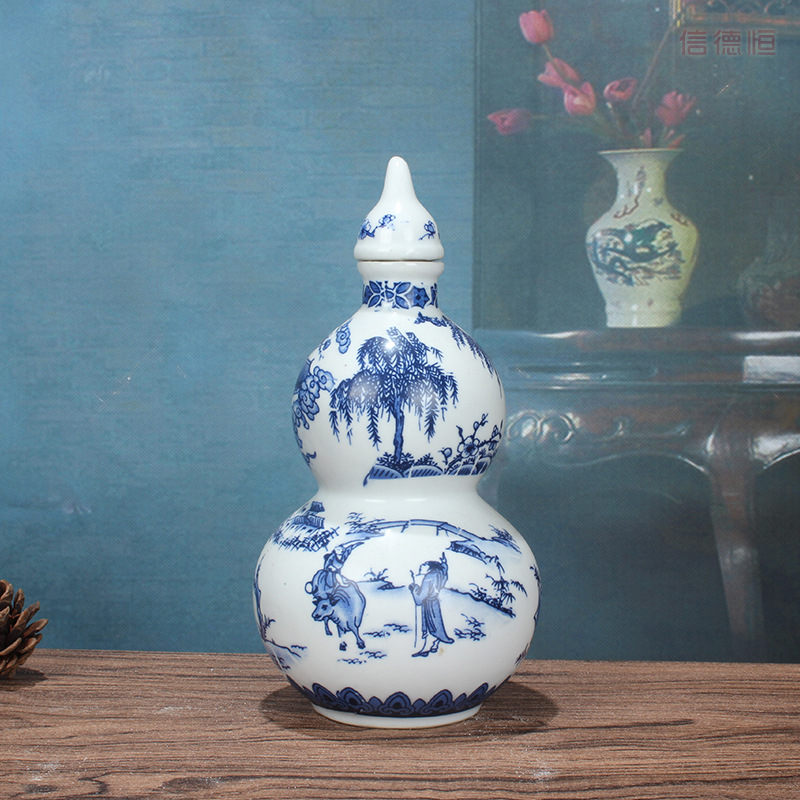 Jingdezhen ceramic blue and white porcelain wine bottle 1kg wine jar wholesale 500ml liquor pot sealed jar wine set