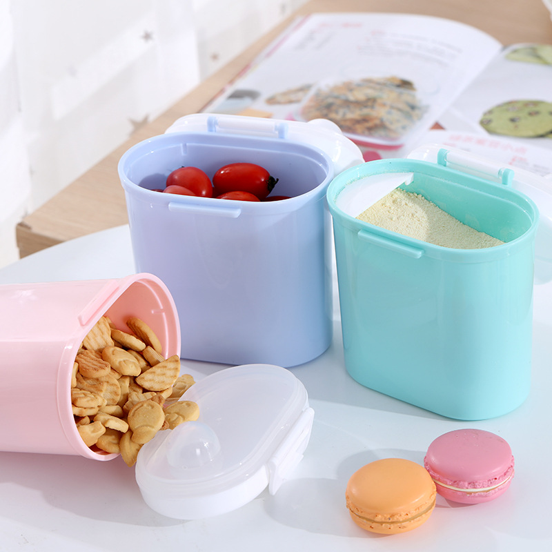 Milk powder box portable outgoing baby large capacity milk powder storage tank baby milk powder portable sealed box milk powder
