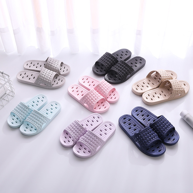 Factory wholesale couple sandals and slippers hollow filter bathroom home shoes men and women indoor soft bottom slippers
