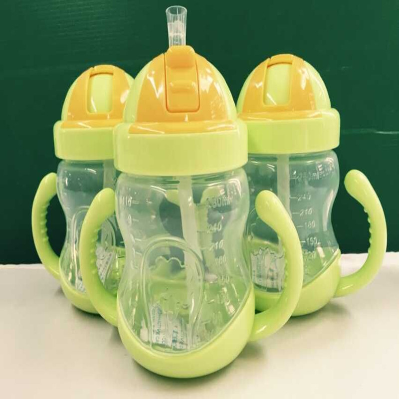 Manufacturers baby drinking drinking cup soft straw water bottle with handle space Cup children's Cup wholesale