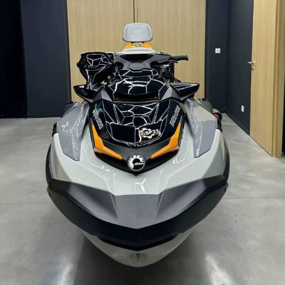 Commemorative Edition Fishpro Trophy 170 3-Person Fiberglass Motorboat Water Sports Boat Fishing Speedboat