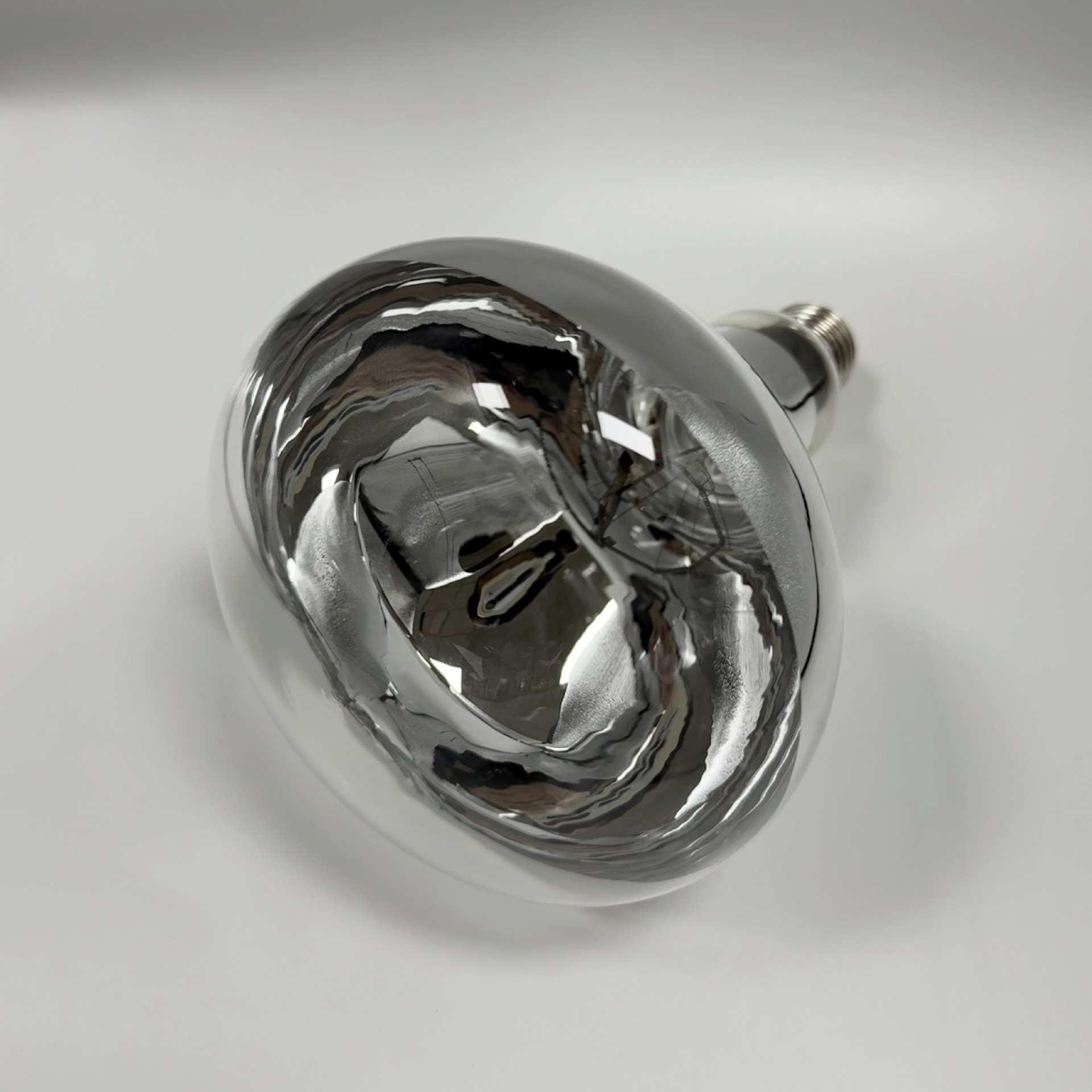 Xing Xin Yuba Heating Bulb Bathroom Lighting Glossy Waterproof and Explosion-Proof Farm Special Insulation Lamp Trial Pack