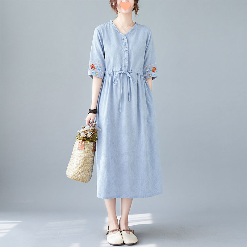 Summer Ethnic Style Cotton and Linen Dress for Women, Classy Waist-Cinching Embroidered Mother's Dress, Loose Slimming Look and Elegant Linen Skirt