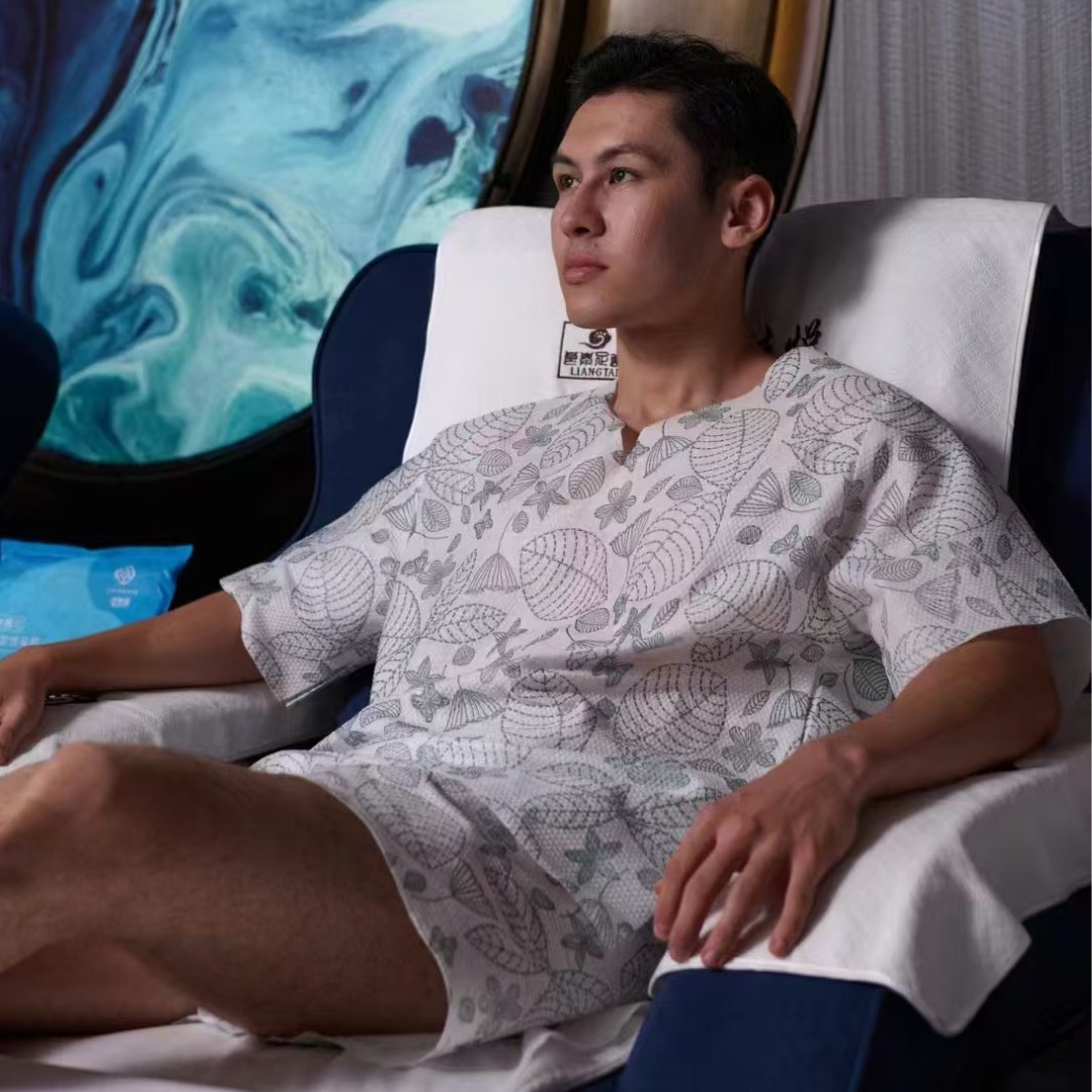 New disposable bath clothes men and women free size sweat steaming clothes spa beauty cotton massage clothes massage foot bath clothes wholesale