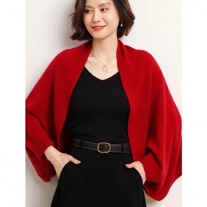 Factory wholesale 100 Australian wool padded large shawl cape scarf multifunctional shawl support a generation of hair