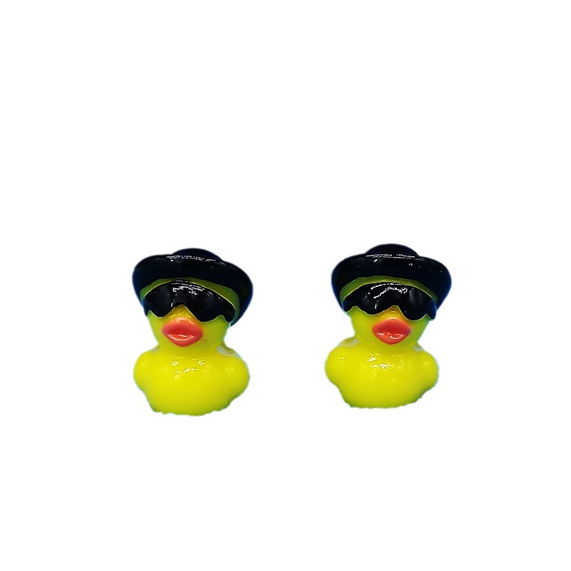 New colorful cowboy hat duck doll, Moss micro landscape decoration creative decoration jewelry resin crafts