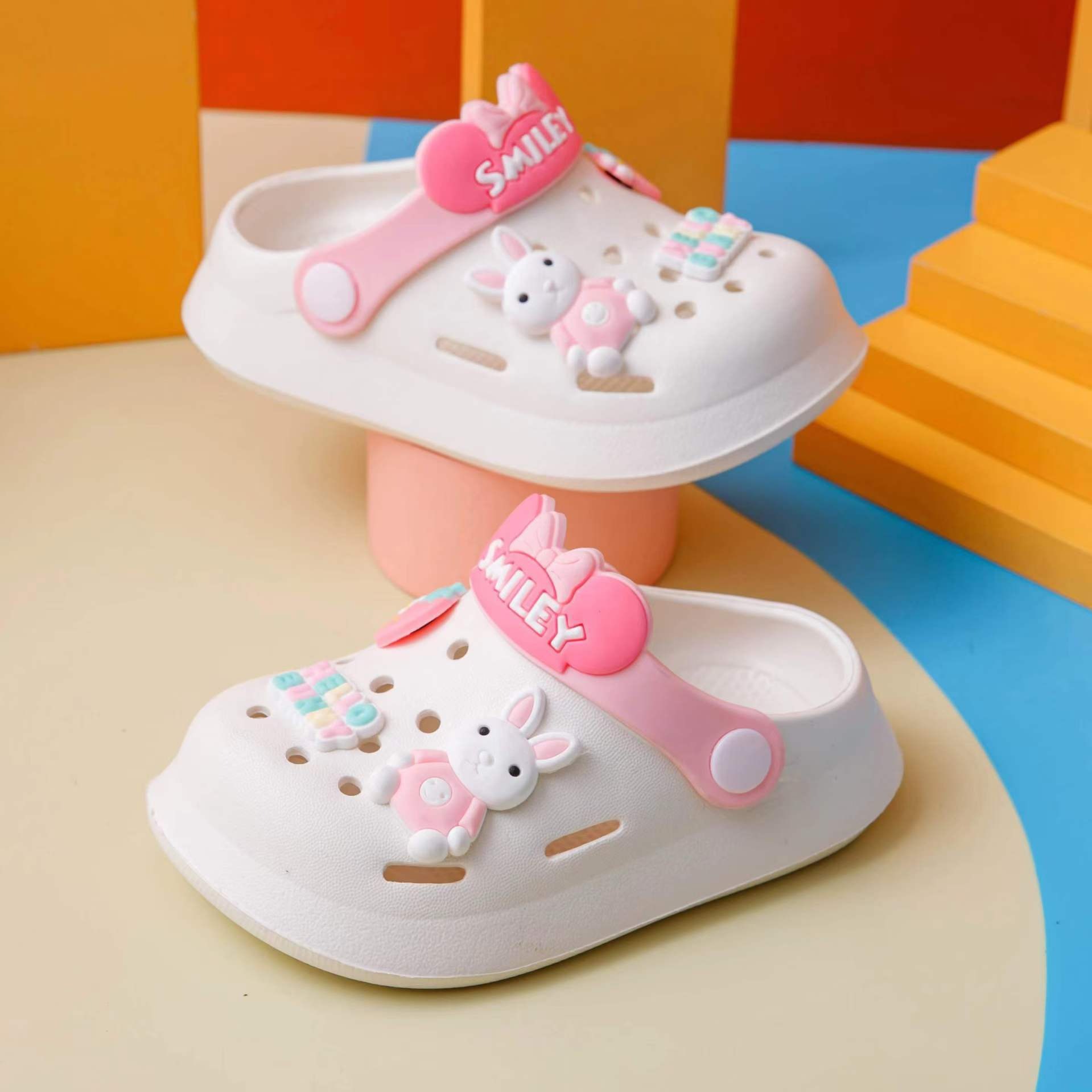 Children's Slippers EVA Hole Shoes Non-slip Factory Soft Baby Boys New Sandals Slippers Baotou Baby Shoes