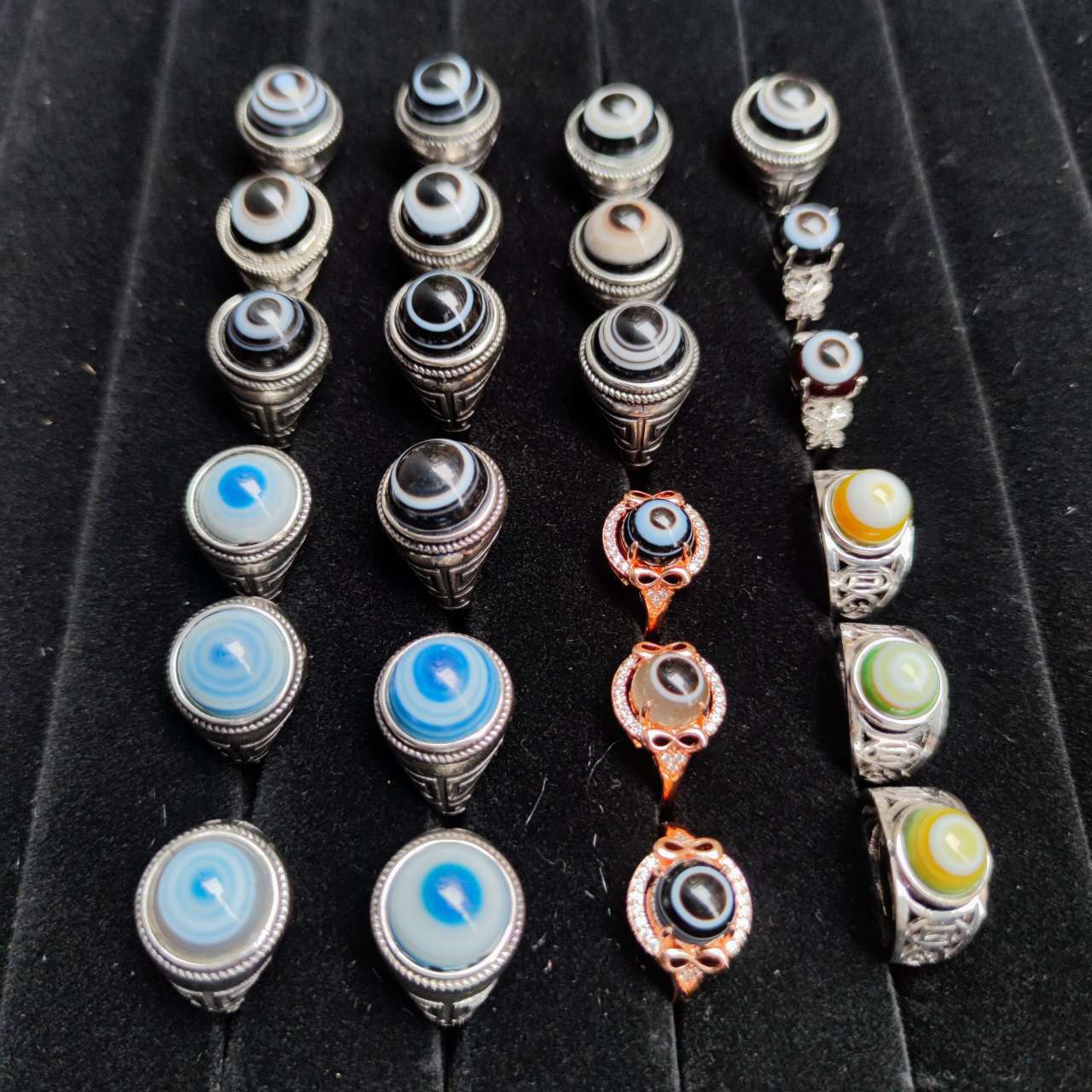 Xiangyun Ethnic Style Jewelry Bronze Brass Natural Wrapping Silk Sky Eye Agate Sheep Plate Eye Sky Bead Live Mouth Adjustable Ring