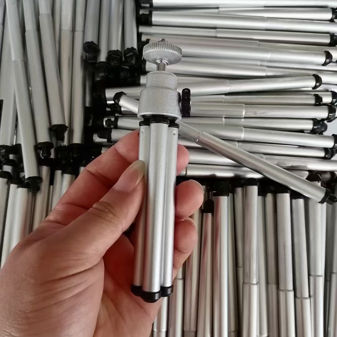 Wholesale Desktop mini small tripod two section portable mini bracket mobile phone photo aluminum tube tripod