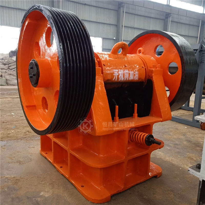 Mobile Diesel Powered Jaw Crusher Small Construction Waste Crusher Concrete Crusher Manufacturer Direct Sale