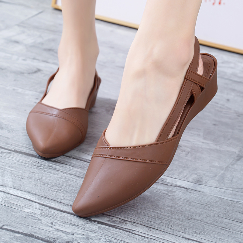 Fashionable casual low-cut flat all-match plastic sandals women's outer wear summer wedge pointed jelly sandals