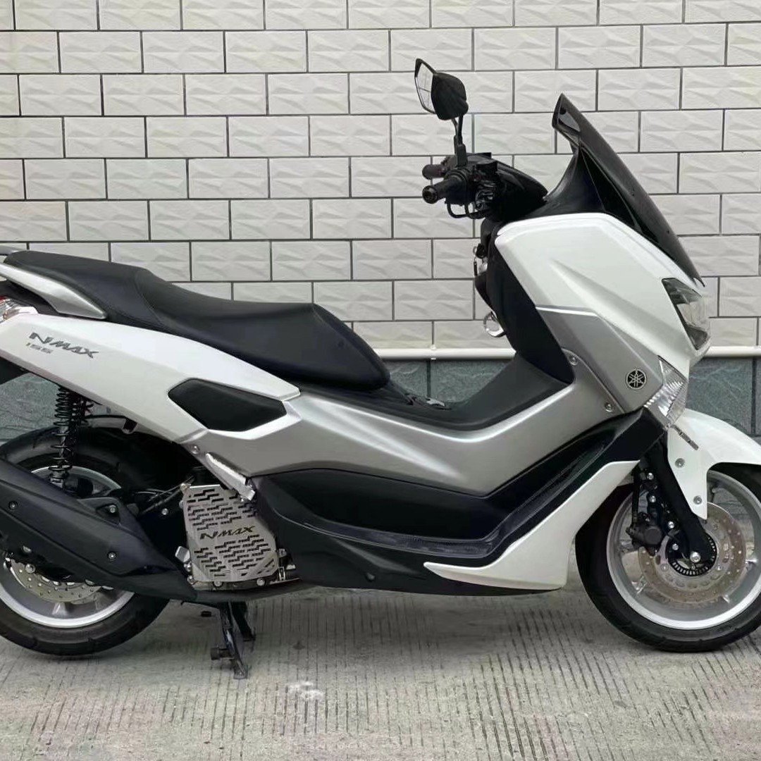 Second-Hand Yamaha Xmax300 Cruise Large Pedal Travel Large Boat T9 Retro Nvx155 Motorcycle Tricycle
