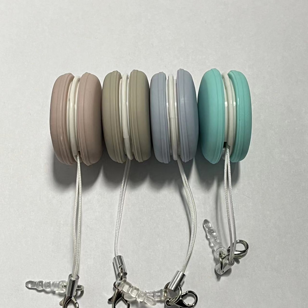 Macaron mobile phone screen wipe wipe glasses gold hook wipe deerskin cloth screen cleaning tool pendant