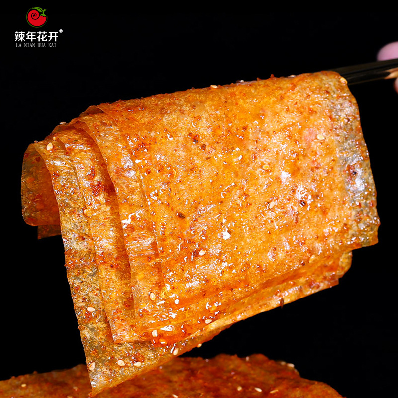 Hunan Spicy Tofu Skin Spicy Strips Childhood Classic Snacks Post-80S Nostalgic Snacks Wholesale Pingjiang Spicy Chips 68g Bag