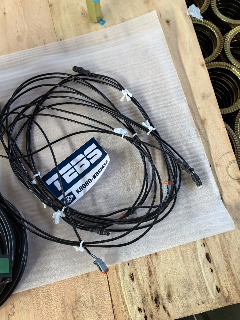 Контрольный модуль прицепа Knorr Ebs K110602V01K110602V01N00K110619V04N