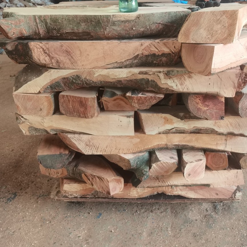 Fruit Wood Firewood Directly Supplied by Dongguan Manufacturers, Large Quantities of Recycled Lychee Wood