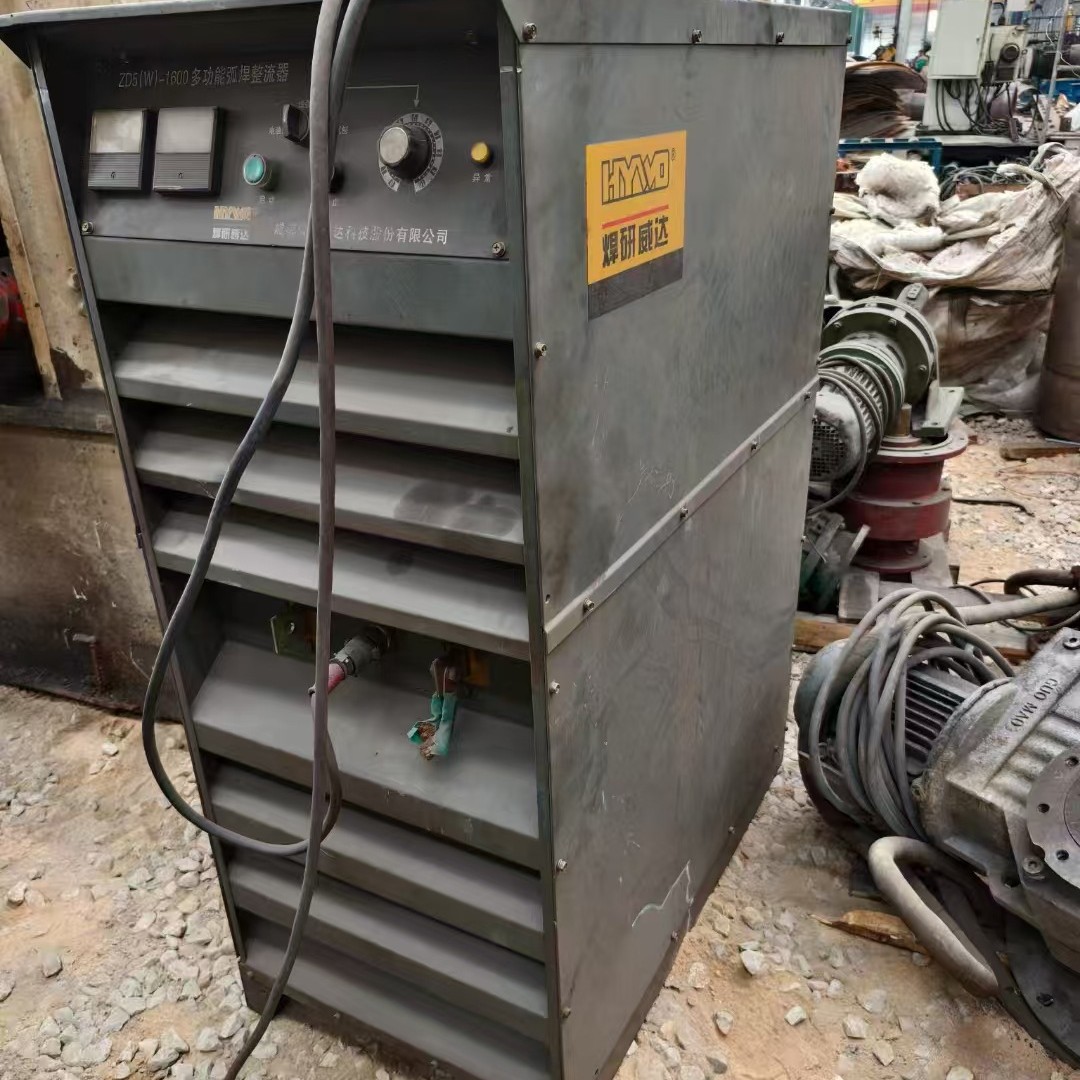 Sell a Second-Hand 1600 Dc Submerged Arc Welding Host, Welding Yanweida Submerged Arc Welding Gas Cutting Welding Trolley