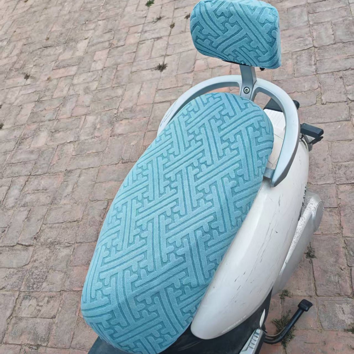 New elastic anti-scalding electric car seat cover battery car pedal motorcycle universal sunscreen four seasons universal non-slip