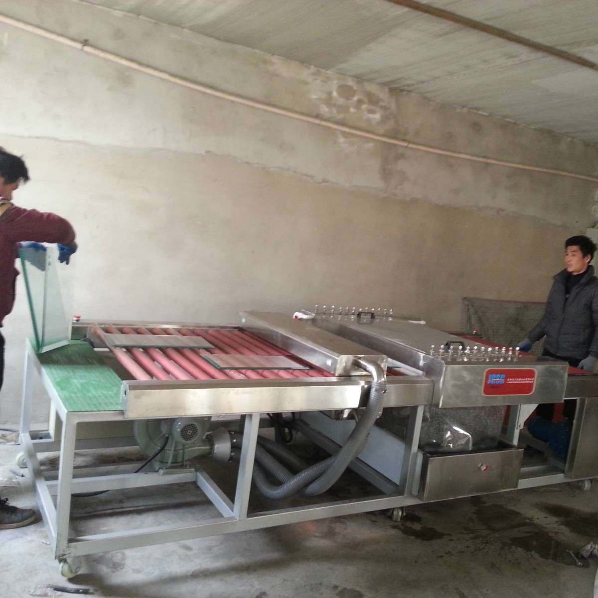 Horizontal glass cleaning machine 1200 direct supply automatic cleaning and drying temperature and conveying speed can be adjusted