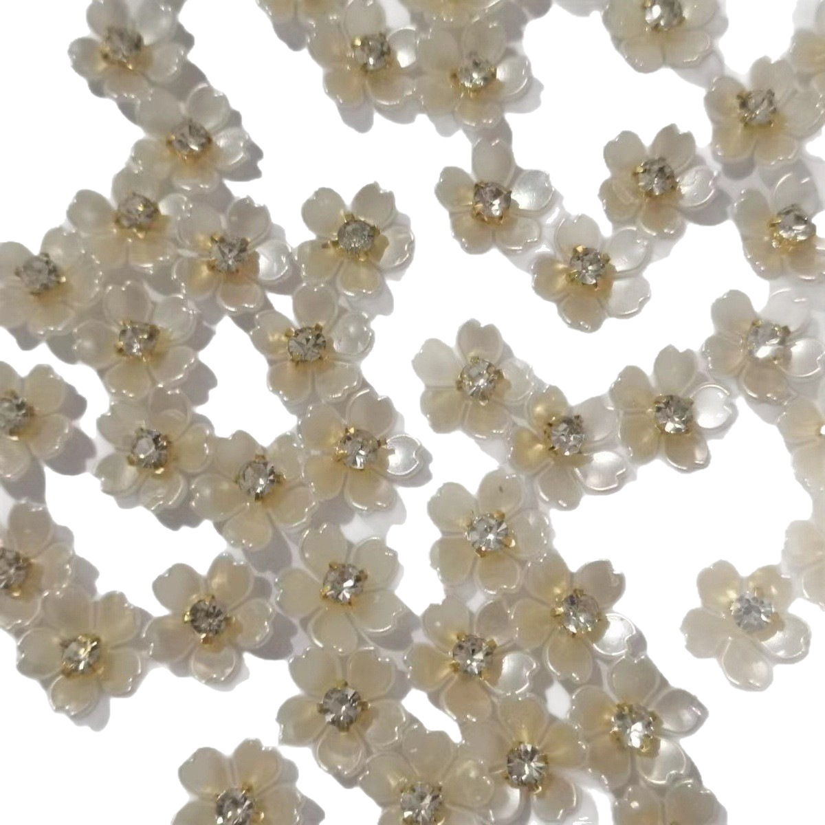 15mm five-piece small flower Golden single claw diy handmade material popular hairpin accessories five-piece small flower with gold diamond