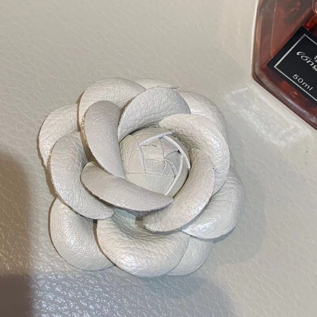 Handmade Leather Camellia Artificial Corsage DIY Bag Accessories 6.5cm Small Fragrance Ins Multi-Color Leather Flower Accessories