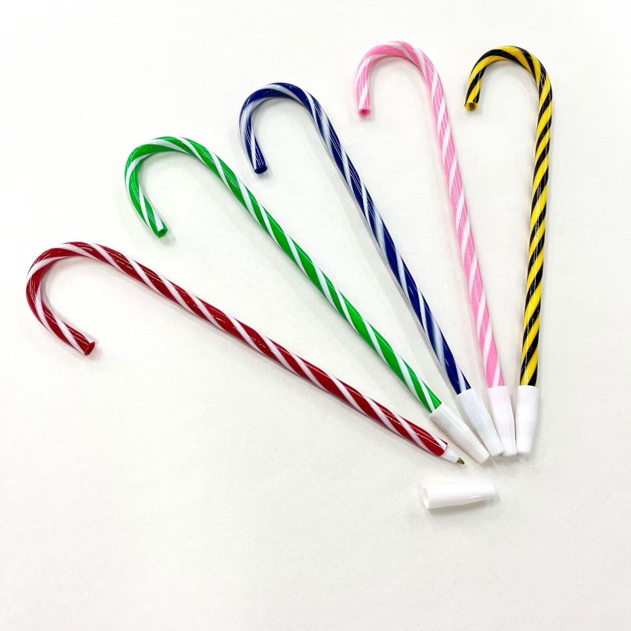 Colorful Curved Gift Cartoon Pen Christmas Candy Cane Pen Striped Ballpoint Pen Creative Pet Eco-Friendly Ballpoint Pen Candy Cane