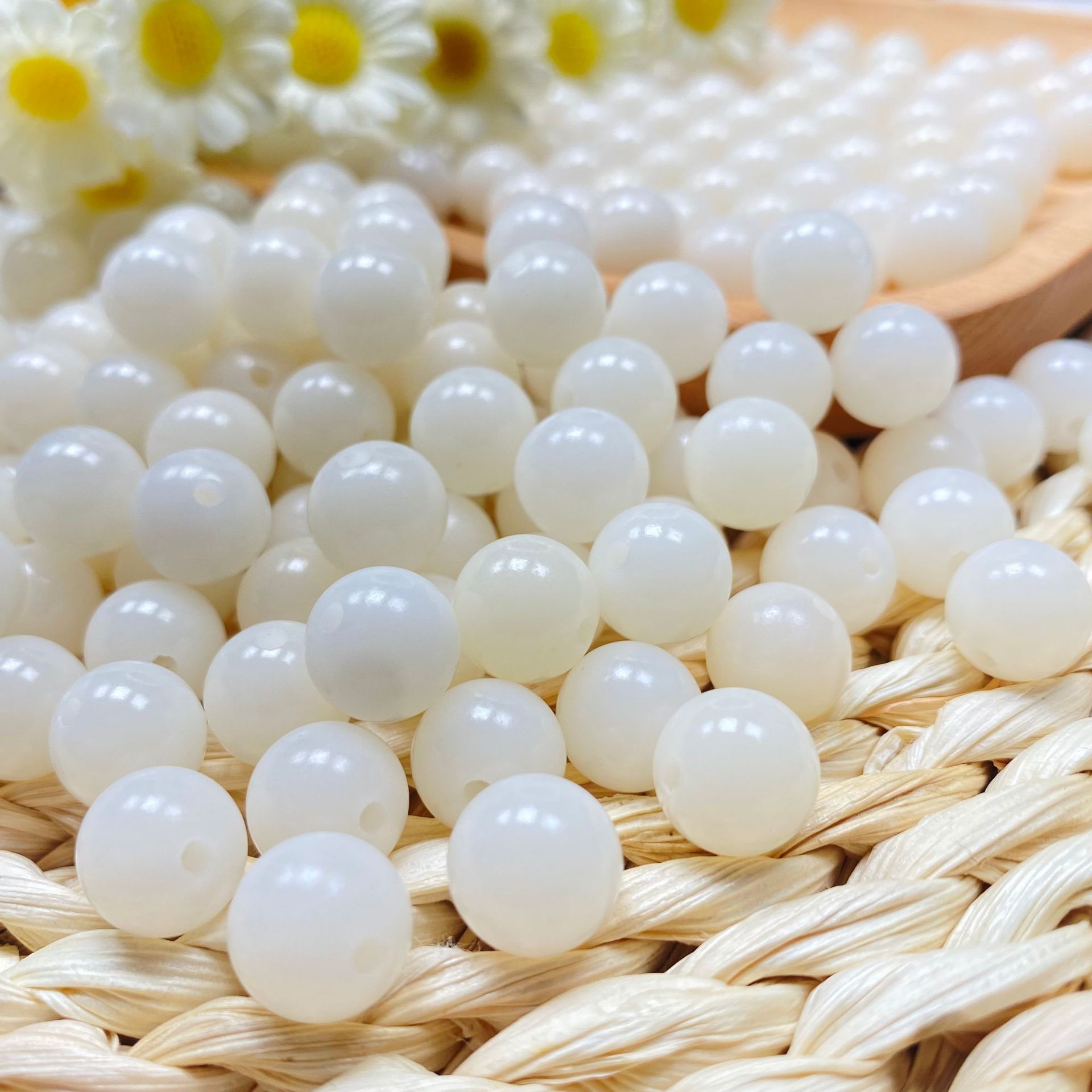 Натуральные белые нефритовые круглые бусины, бочковые бусины, прямые нарезанные яблочные бусины, полупроданные свободные бусины, аксессуары для ювелирных изделий, оптовая продажа