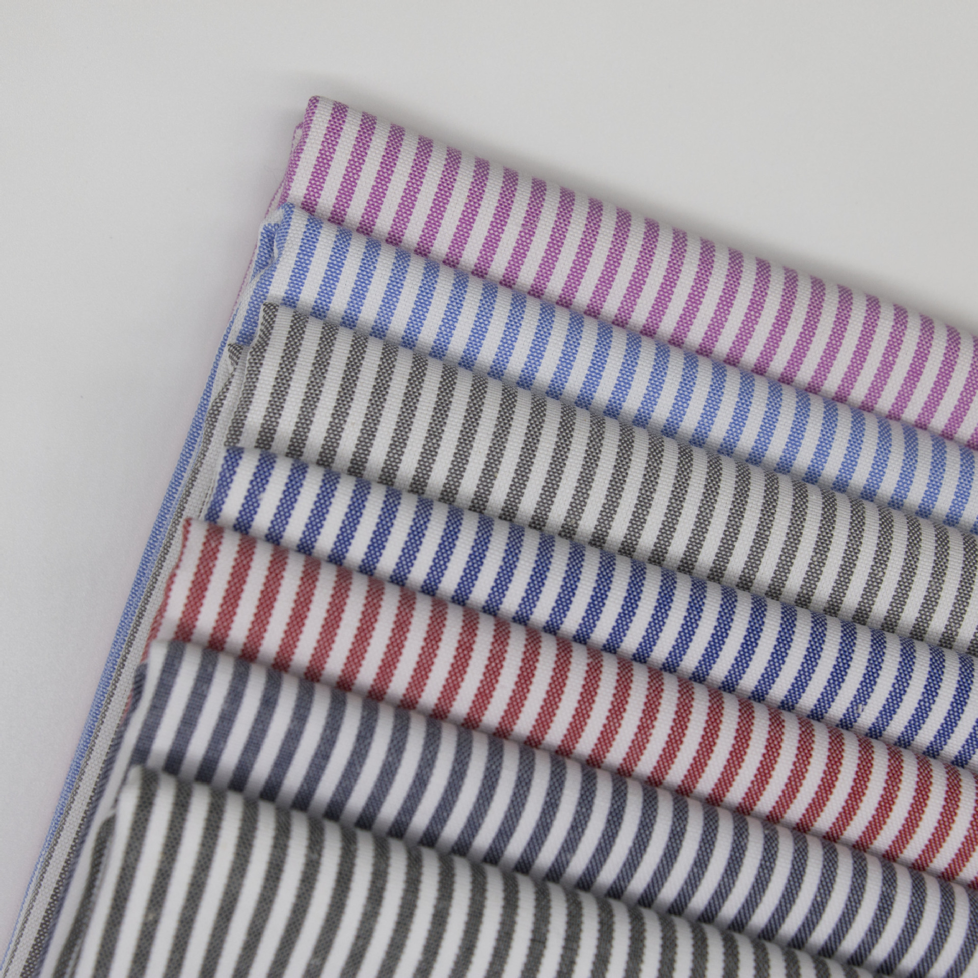 Factory direct 2mm polyester cotton Oxford cloth high density TC striped fabric high-end thick shirt fabric